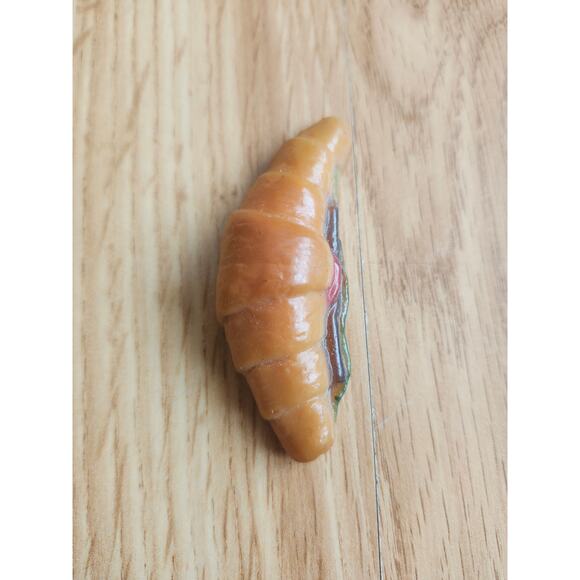 Lot of 5 Food Fridge Magnets Croissant Ice Cream Pie Cheese Fries Kitchen Decor - Picture 8 of 9